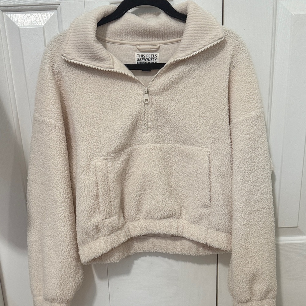 American Eagle Outfitters Cream Sherpa Pullover